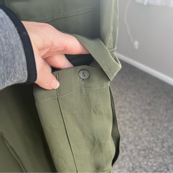 Theory Silk Utility Slim-Fit Cargo Pull-On Pants in the color Bonsai - Picture 8 of 12